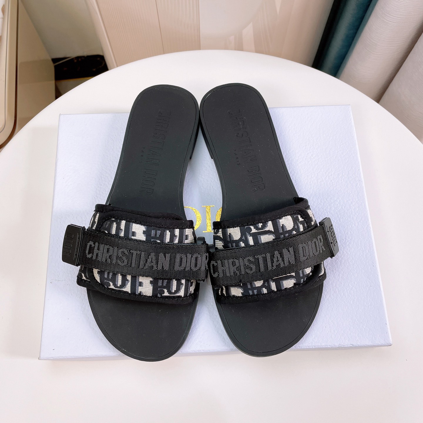 Dior Women Slides - DesignerGu