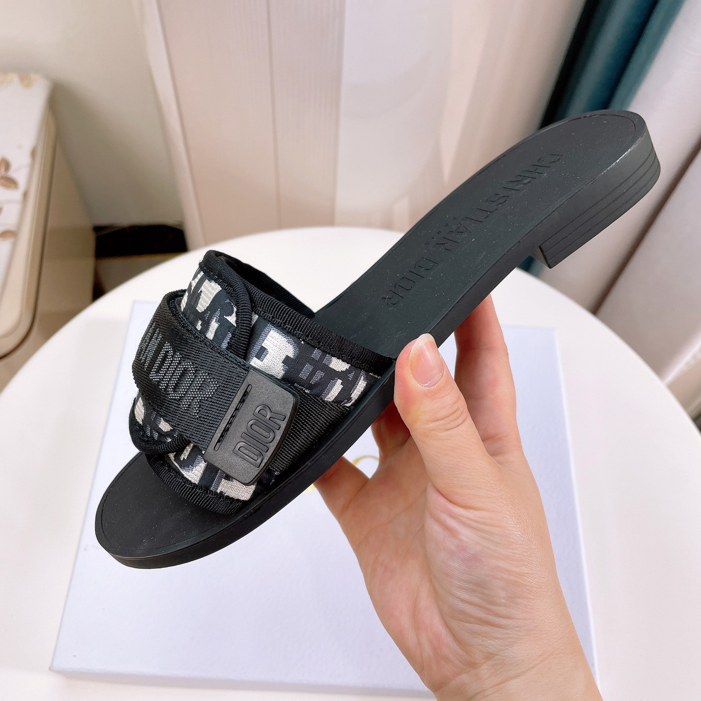 Dior Women Slides - DesignerGu