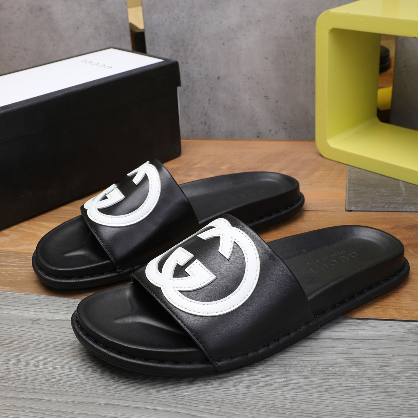 Gucci GG Rubber Slide Sandal - DesignerGu