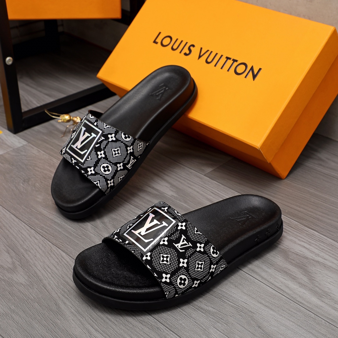 Louis Vuitton Monogram Slippers - DesignerGu