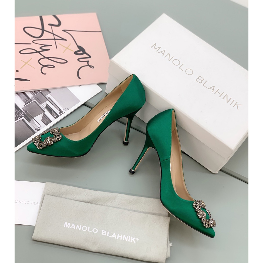 Manolo Blahnik Green Hangisi Pumps With Buckle - DesignerGu