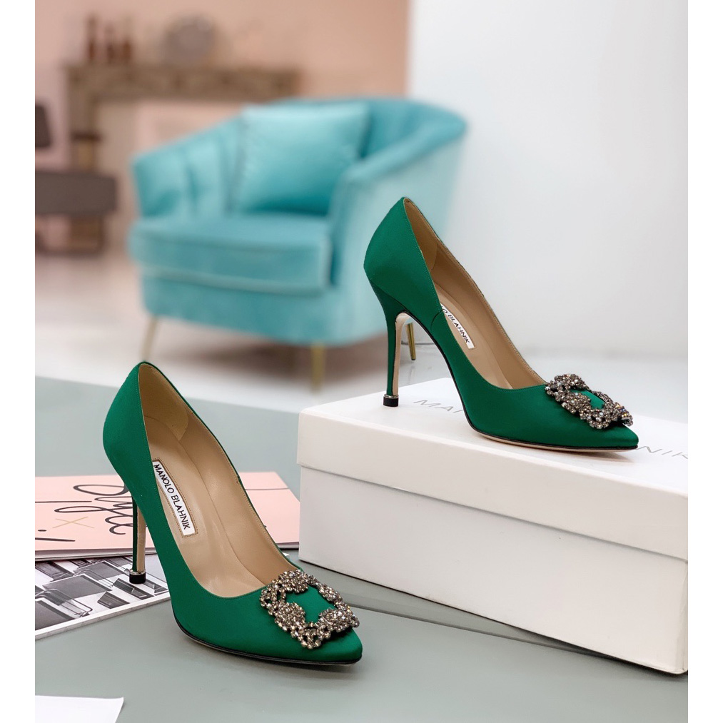 Manolo Blahnik Green Hangisi Pumps With Buckle - DesignerGu