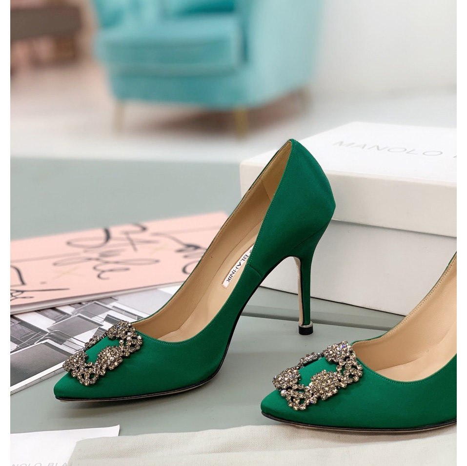 Manolo Blahnik Green Hangisi Pumps With Buckle - DesignerGu