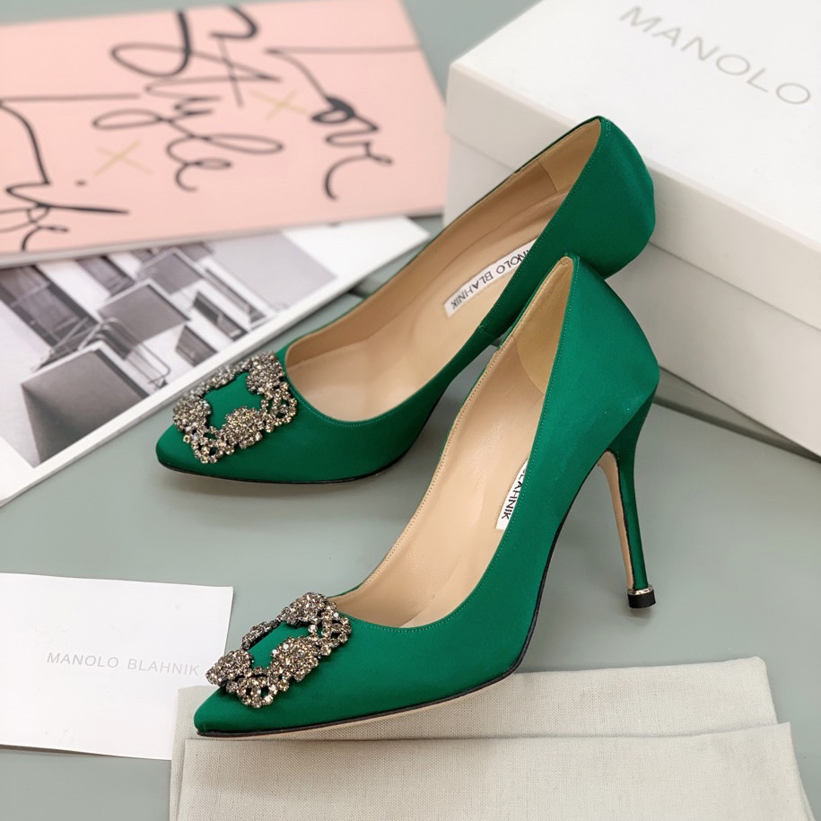 Manolo Blahnik Green Hangisi Pumps With Buckle - DesignerGu