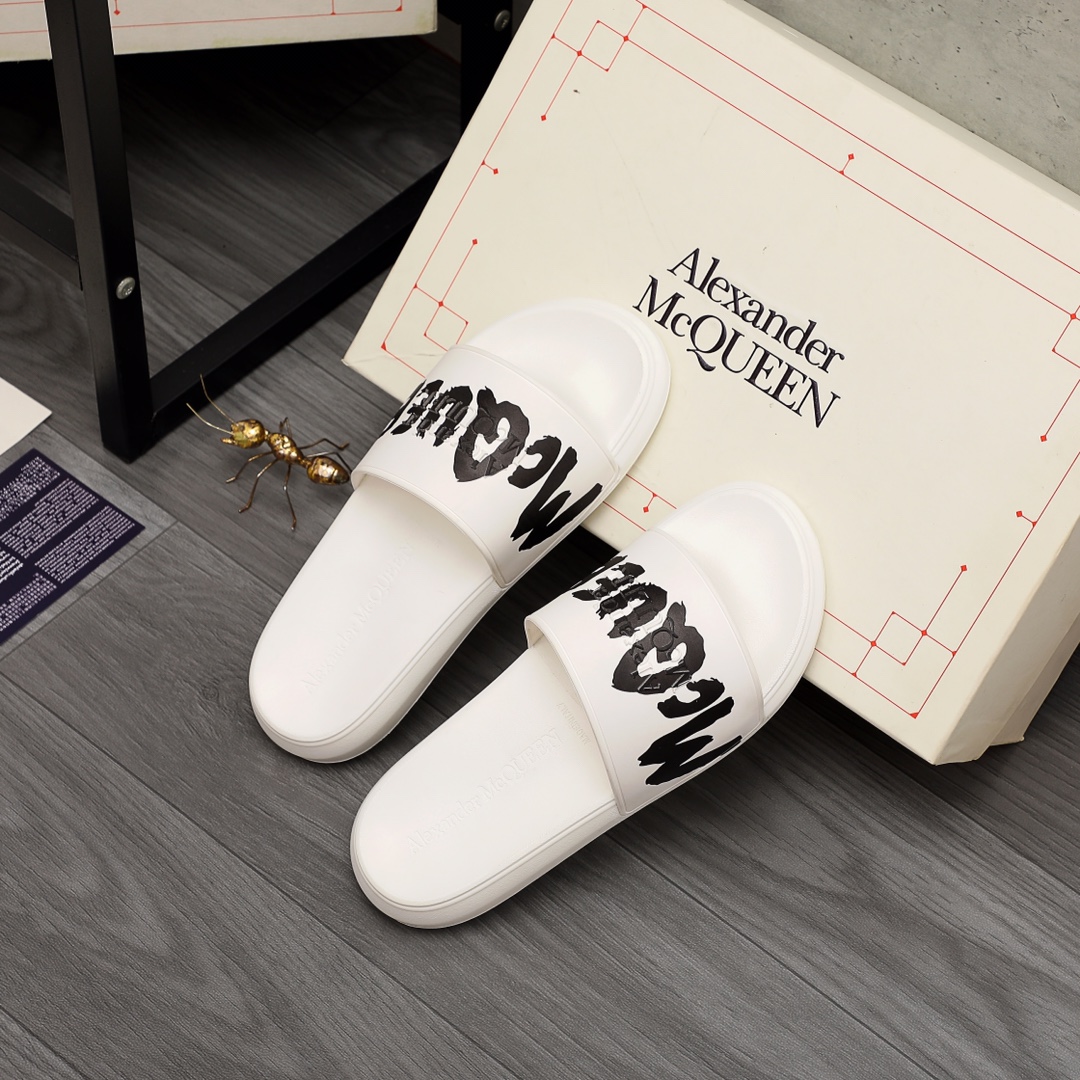 Alexander Mqueen Logo Slipper - DesignerGu