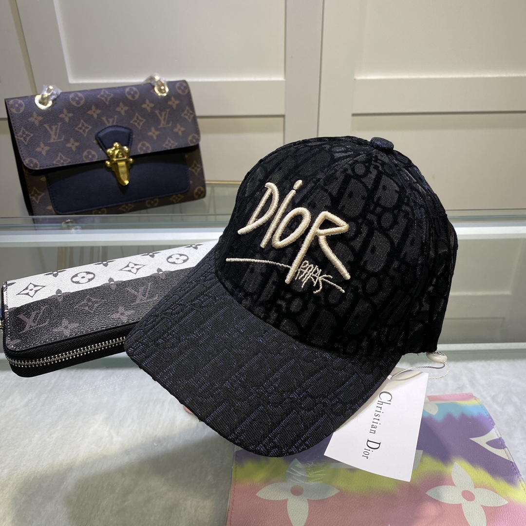 Dior Logo Embroidery Baseball Cap - DesignerGu