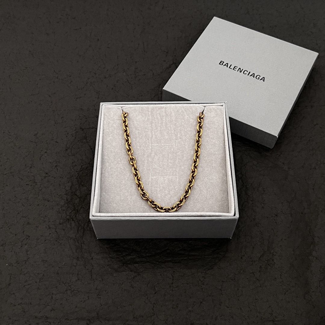 Balenciaga Vintage Style Necklace - DesignerGu