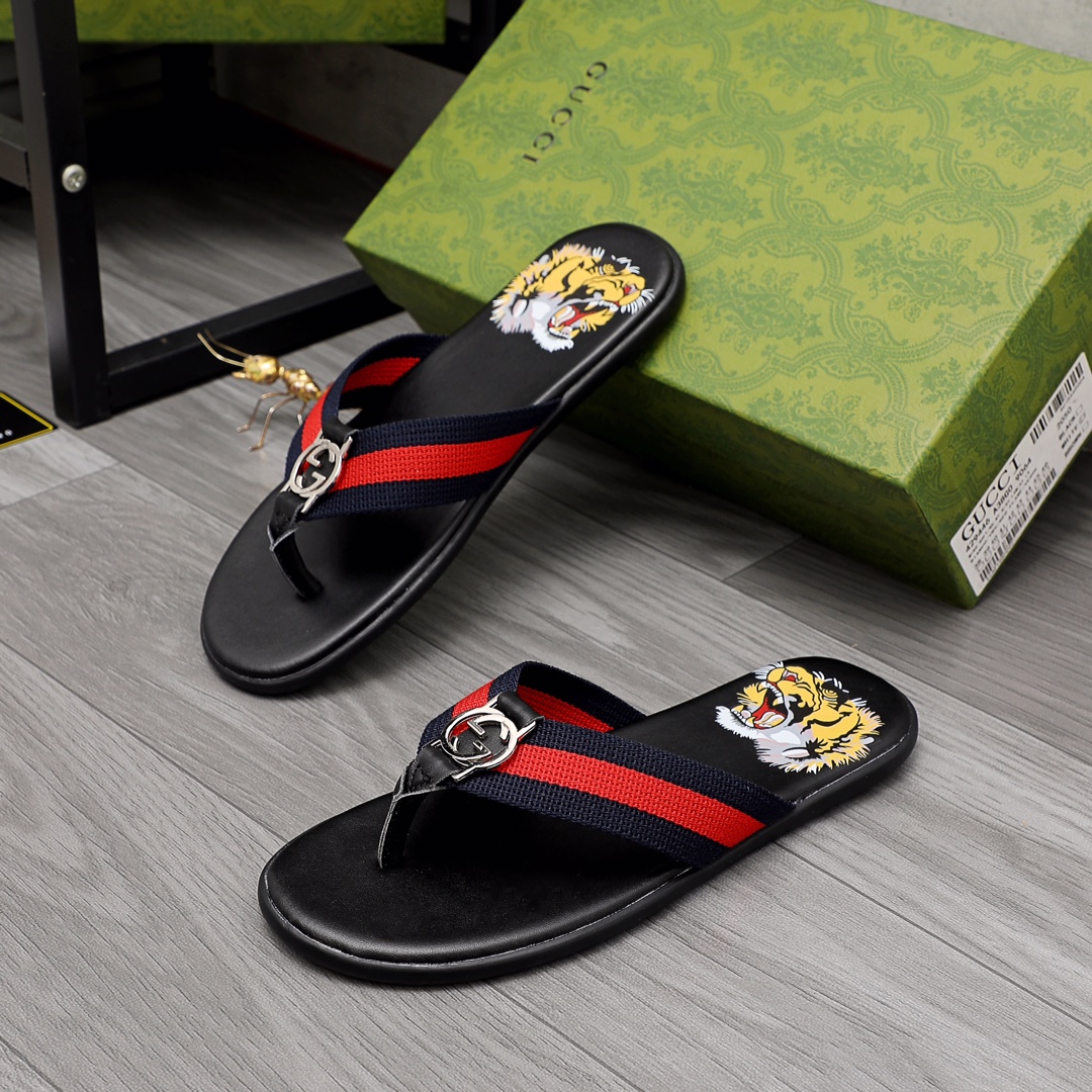 Gucci Rubber GG Men's Flip Flops - DesignerGu