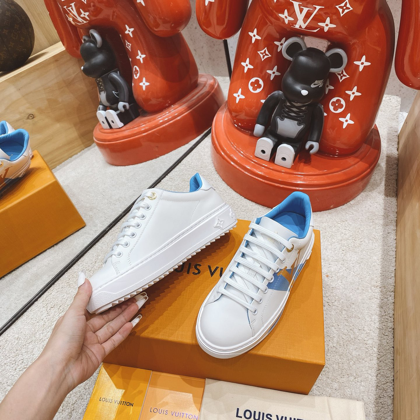 Louis Vuitton Logo Sneaker - DesignerGu