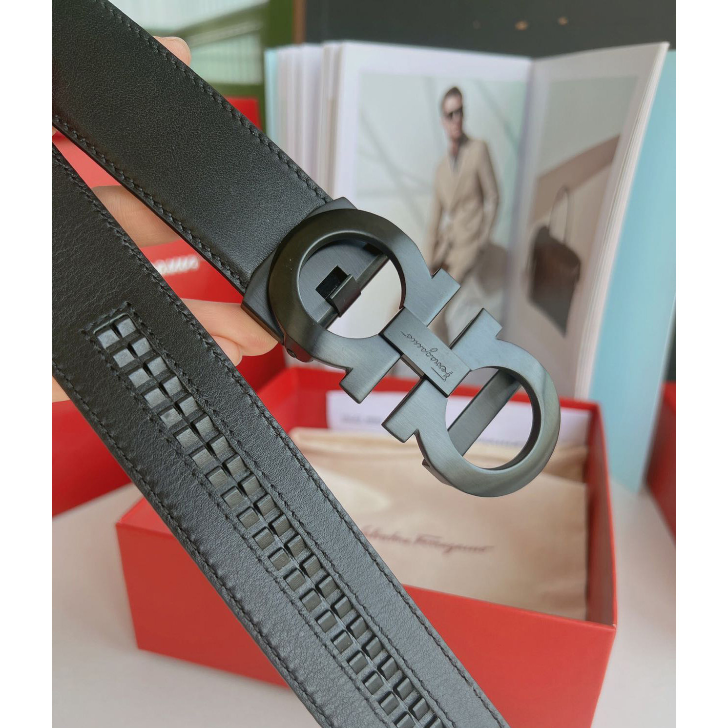 Ferragamo Black Leather Belt - DesignerGu