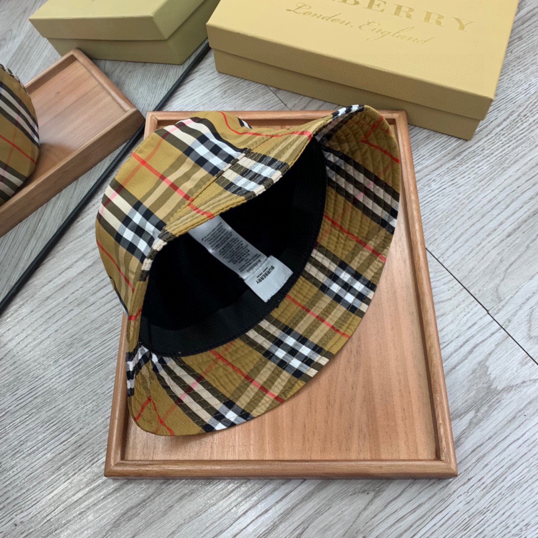 Burberry Vintage Check Cotton Bucket Hat - DesignerGu