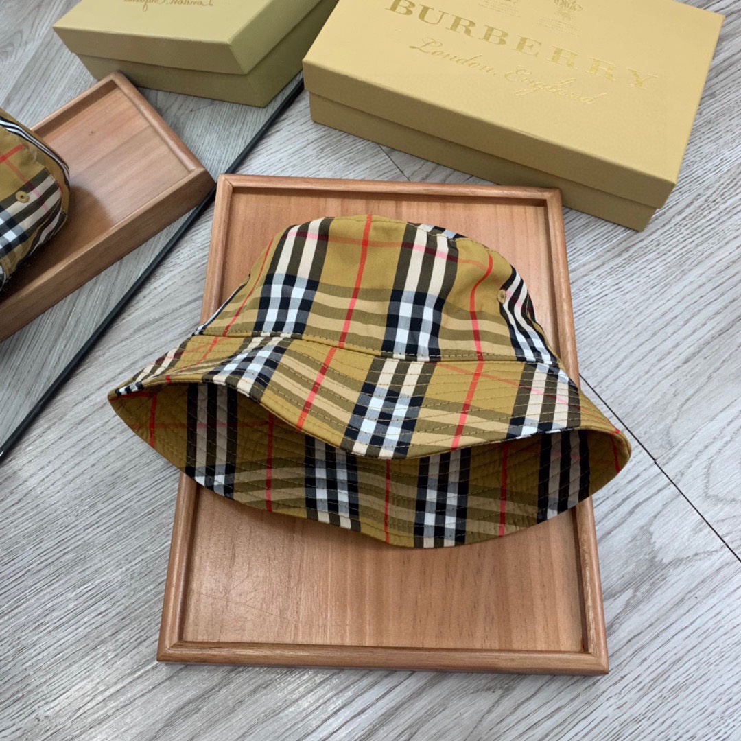 Burberry Vintage Check Cotton Bucket Hat - DesignerGu