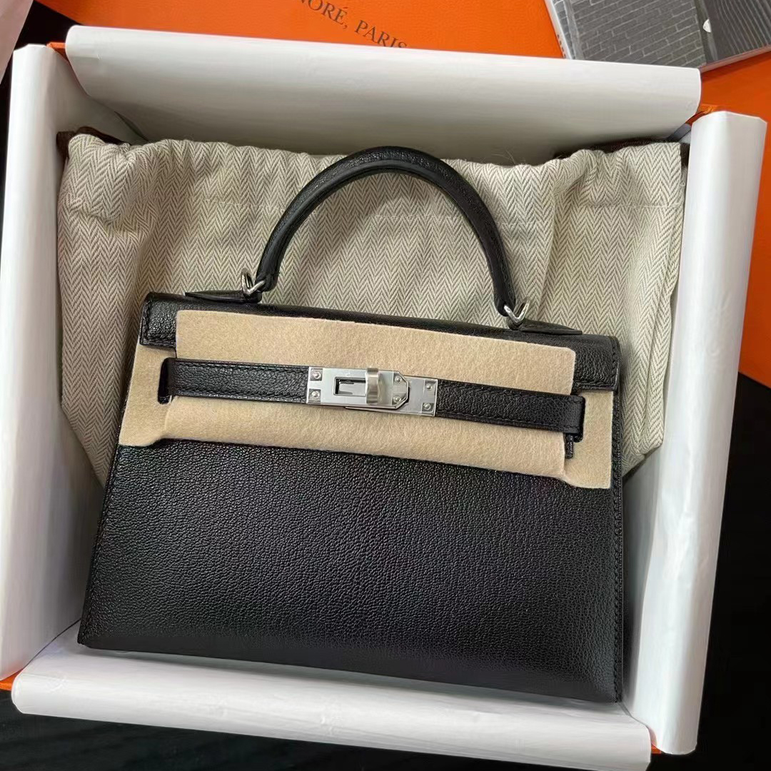 Hermes  Kelly Mini Women Handbag （19-13-6.5CM） - DesignerGu