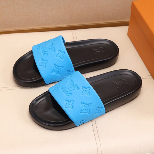 Louis Vuitton Monogram Slippers - DesignerGu