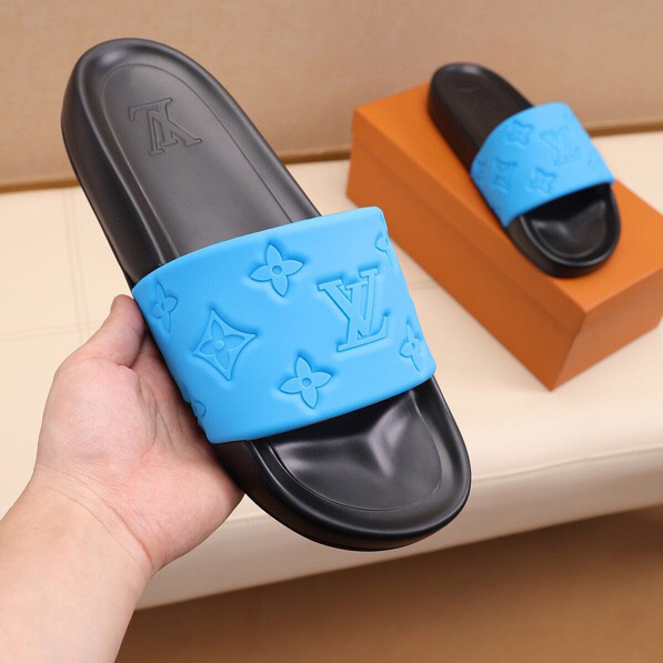 Louis Vuitton Monogram Slippers - DesignerGu