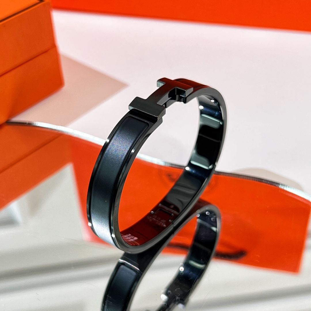 Hermes  Clic HH So Black Bracelets - DesignerGu