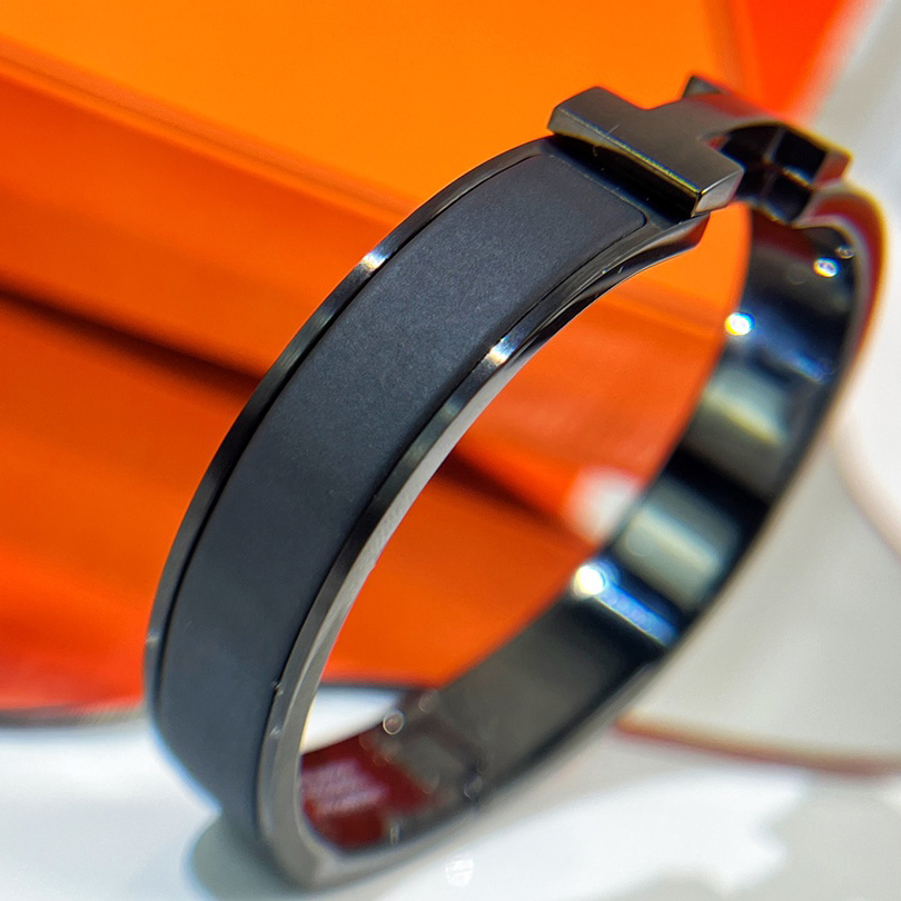 Hermes  Clic HH So Black Bracelets - DesignerGu