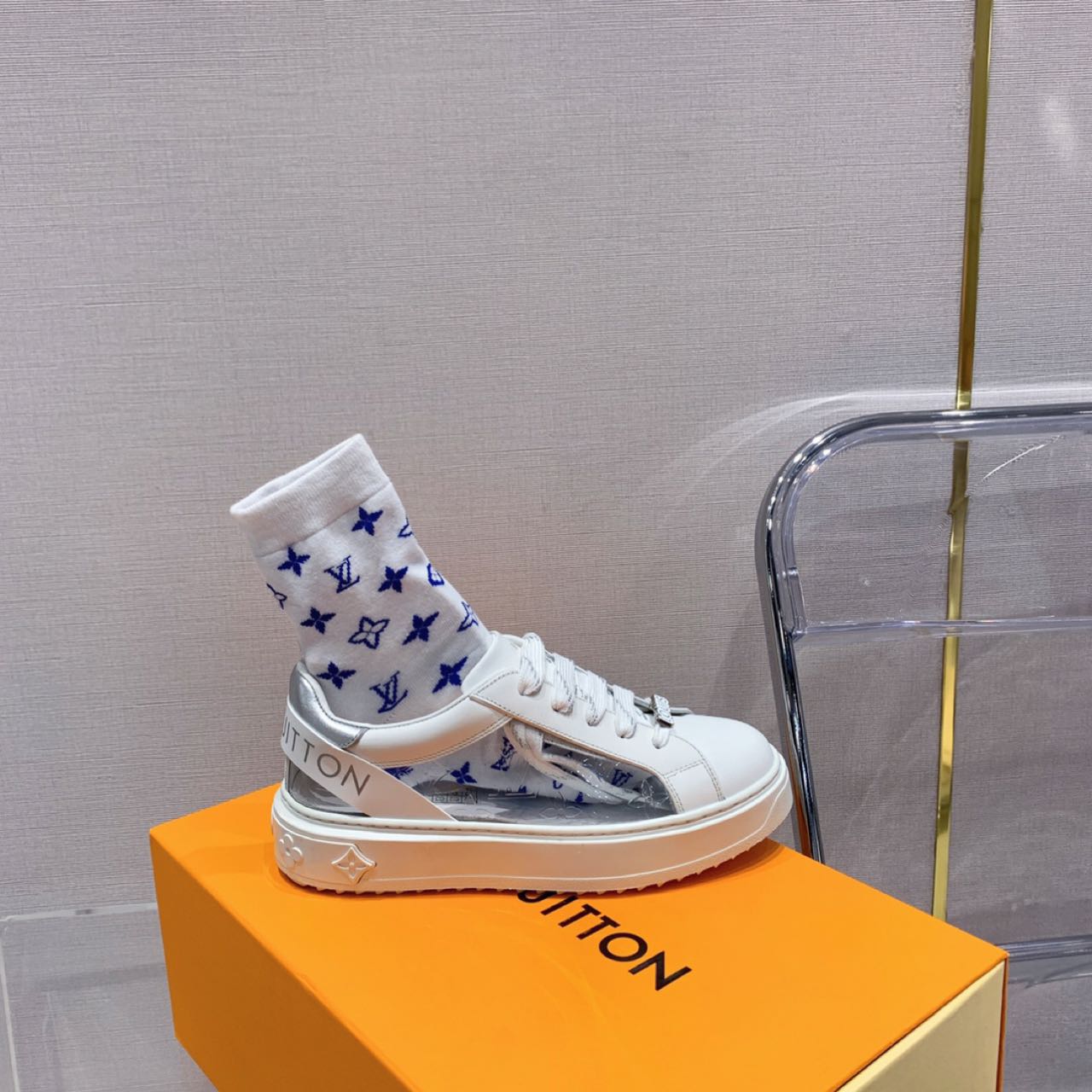 Louis Vuitton Time Out PVC Transparent Logo Sneaker - DesignerGu