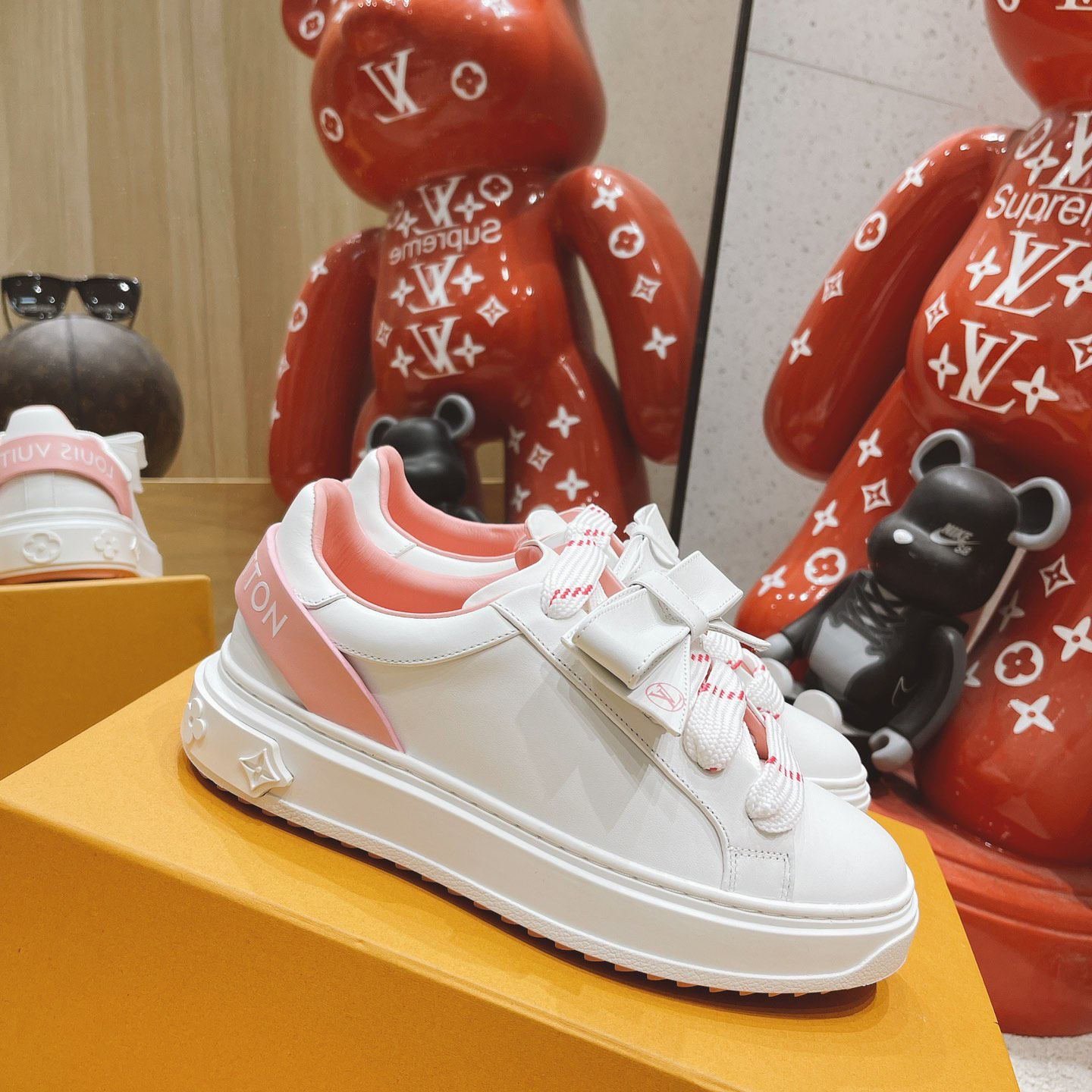 Louis Vuitton Logo Sneaker - DesignerGu
