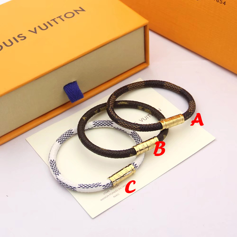 Louis Vuitton Bracelet - DesignerGu