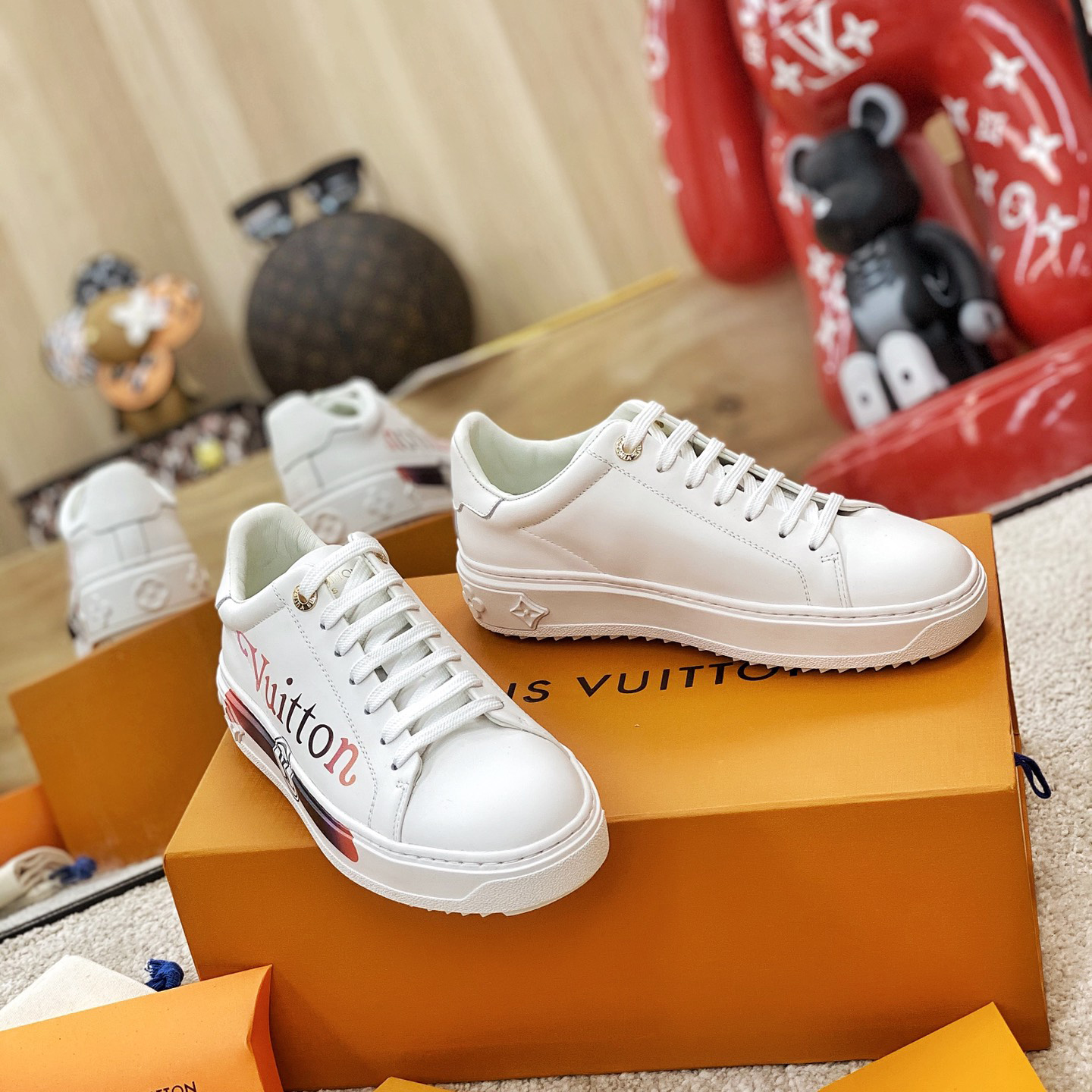 Louis Vuitton Logo Sneaker - DesignerGu