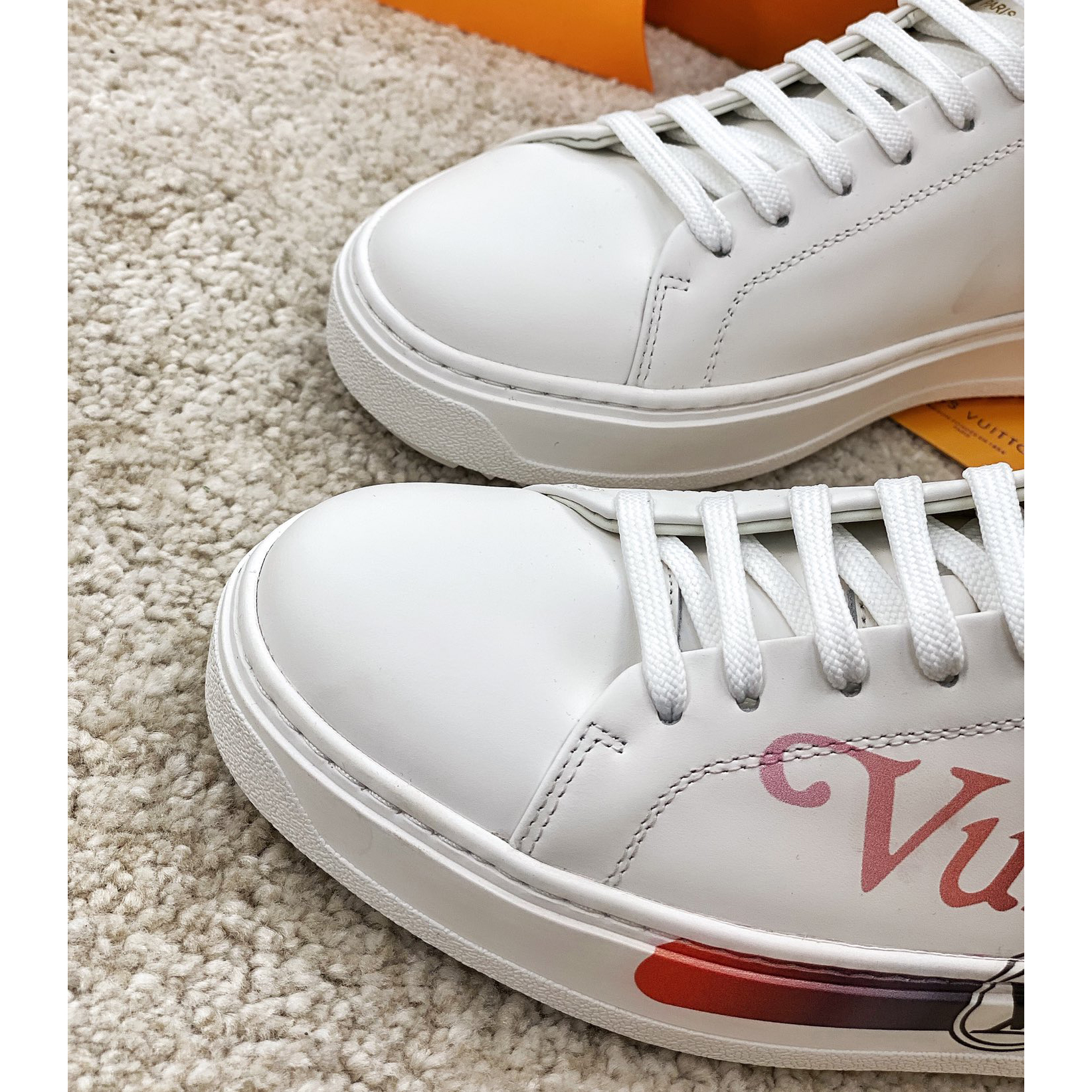 Louis Vuitton Logo Sneaker - DesignerGu