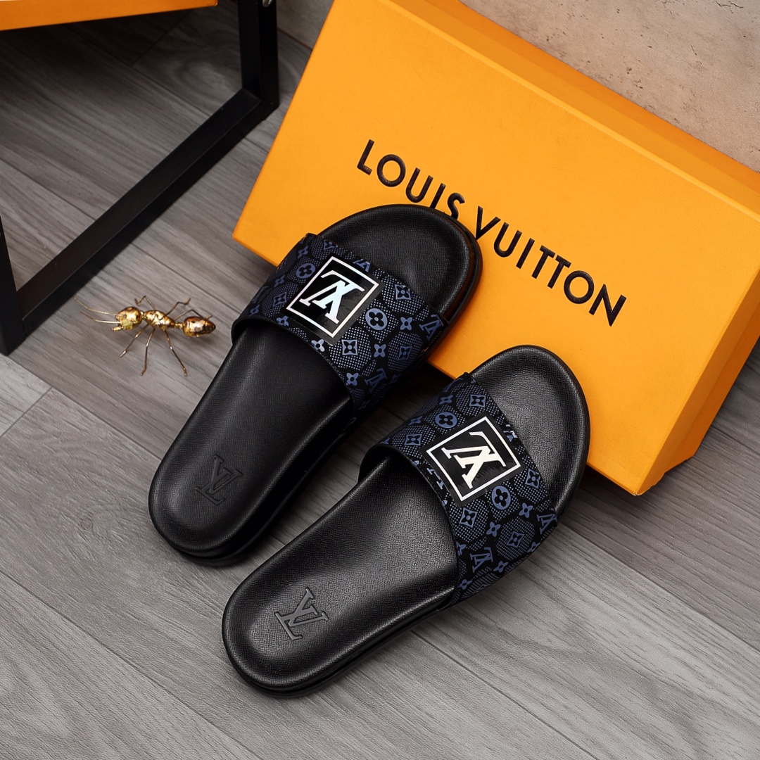 Louis Vuitton Monogram Slippers - DesignerGu