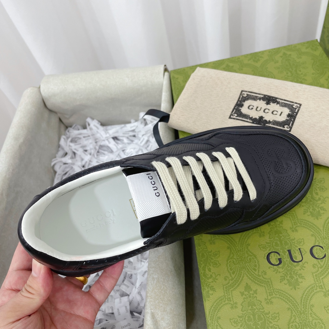 Gucci GG Chunky B SeriesMen's &Women's Sneakers - DesignerGu