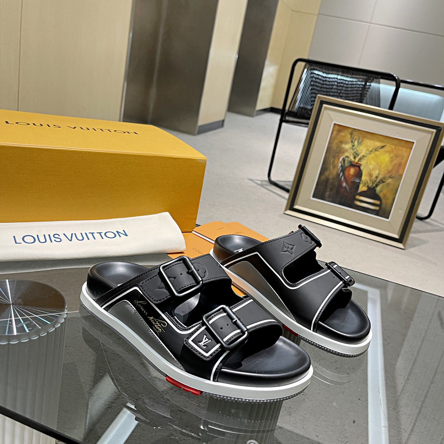 Louis Vuitton Men's Trainer Slippers - DesignerGu