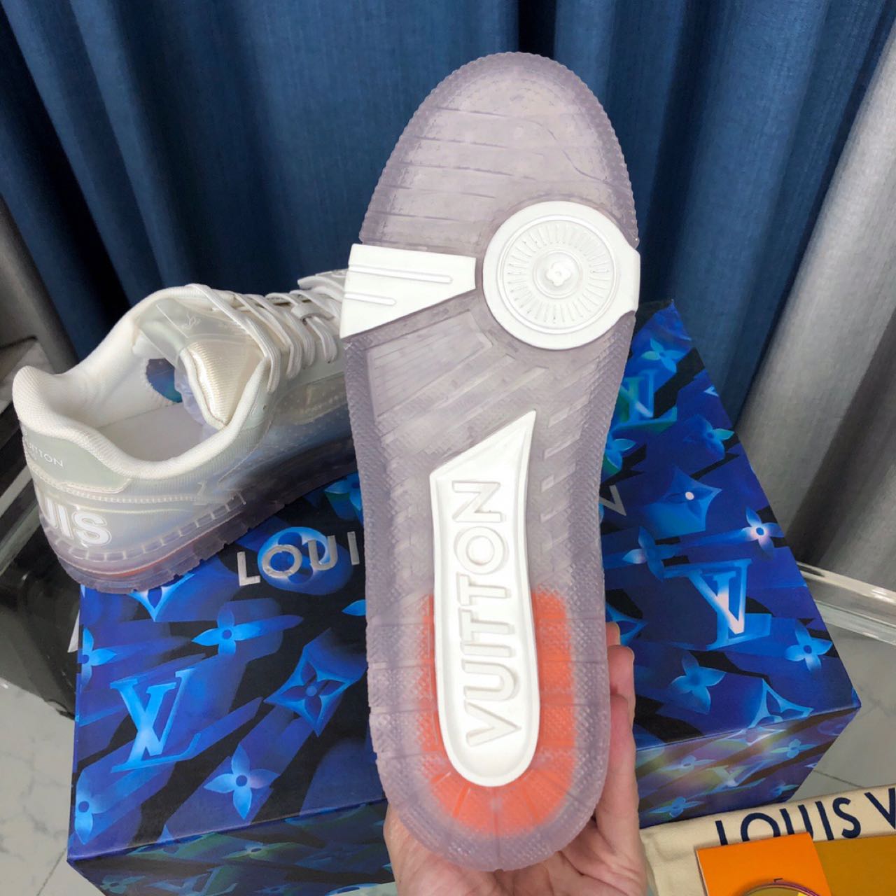 Louis Vuitton LV  Trainers - DesignerGu