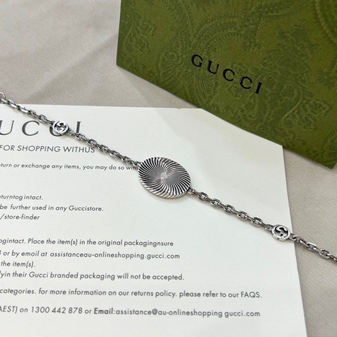 Gucci Double G Bracelet - DesignerGu