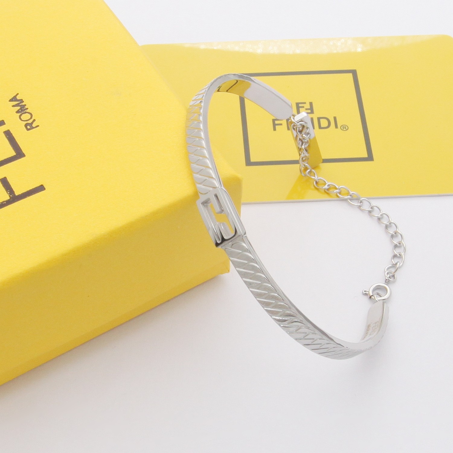 Fendi Baguette Bracelet - DesignerGu