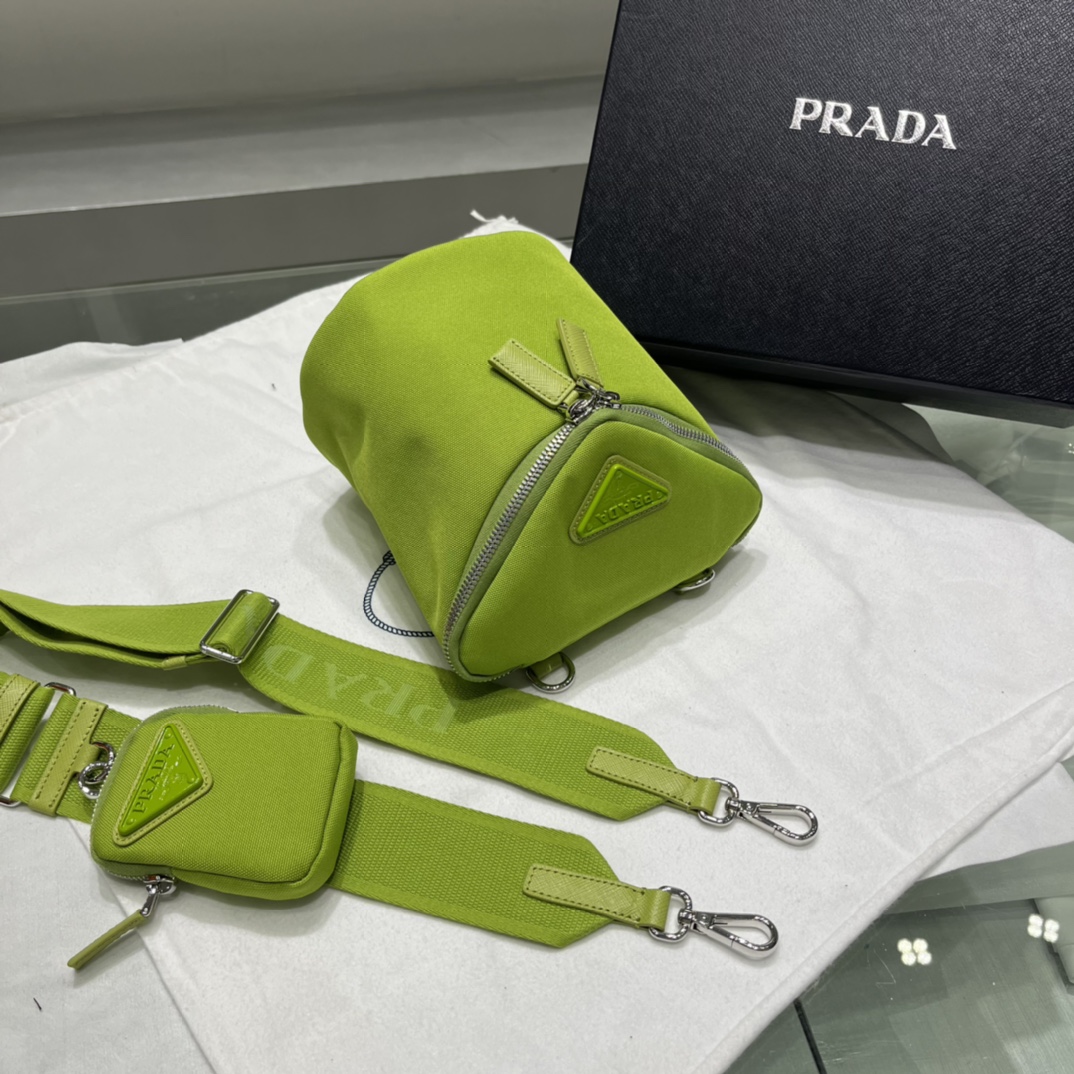 Prada Canvas Shoulder Bag(21-15-15cm)   2VH147 - DesignerGu