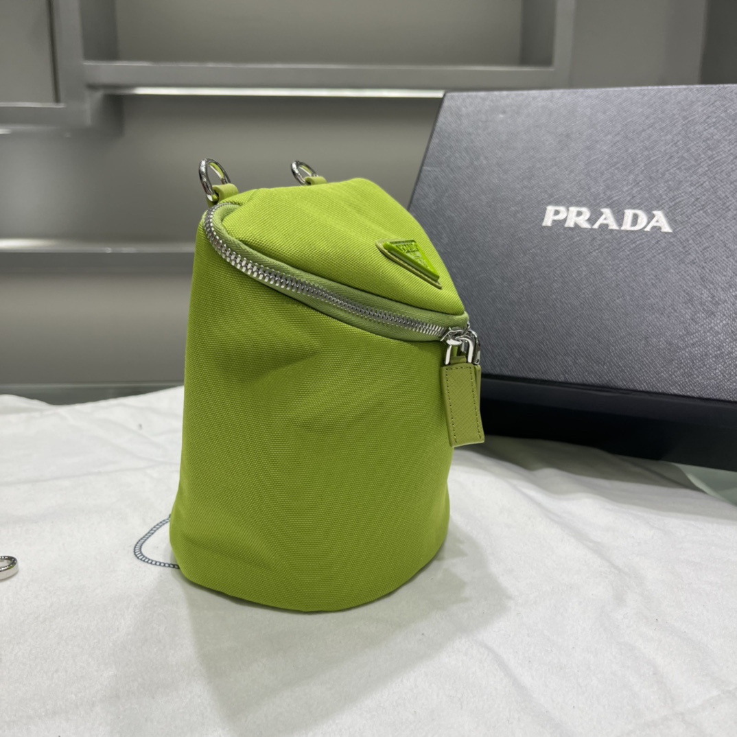 Prada Canvas Shoulder Bag(21-15-15cm)   2VH147 - DesignerGu