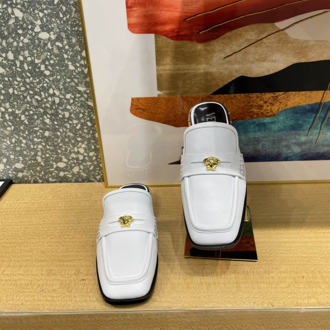 Versace La Medusa Loafer Mules - DesignerGu