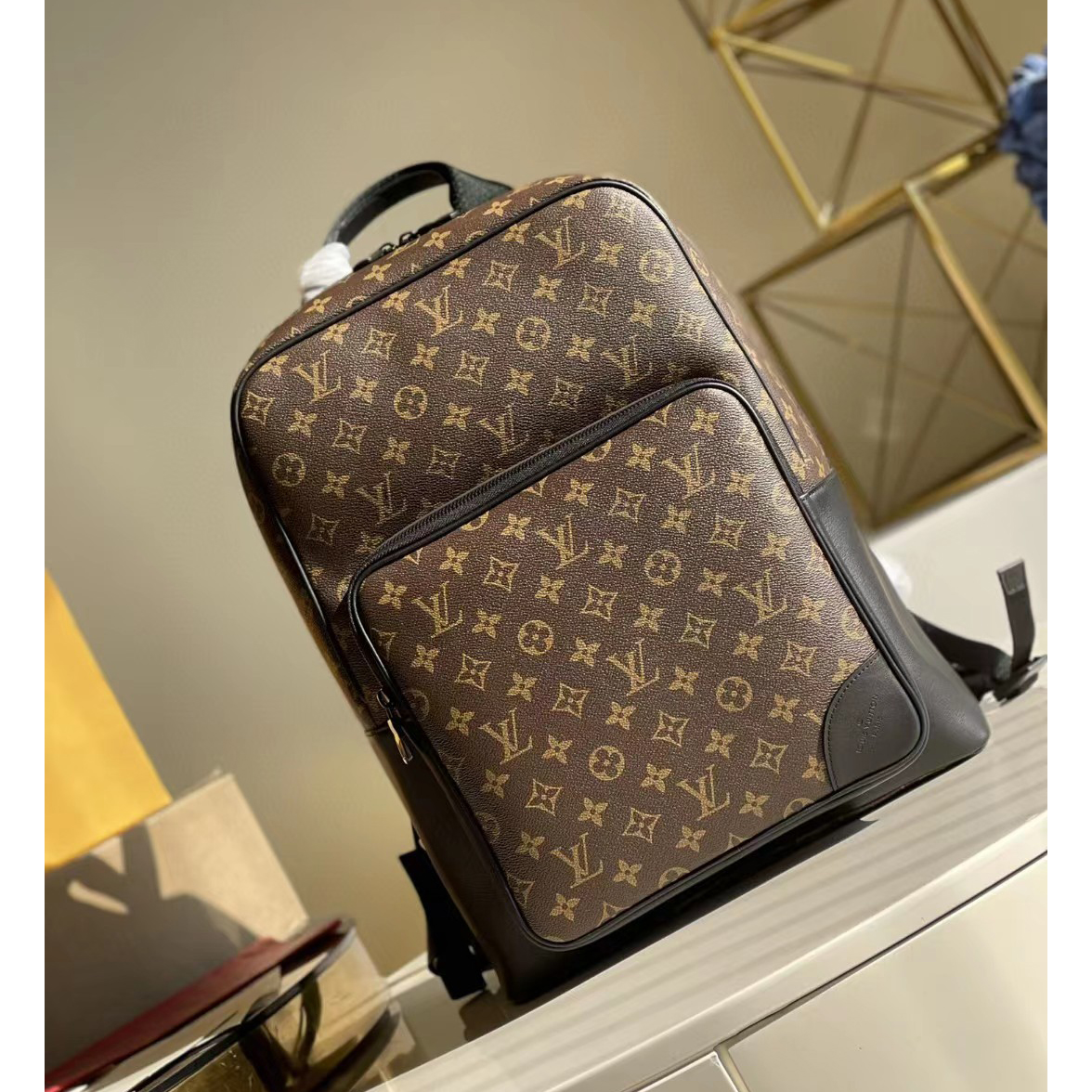 Louis Vuitton Dean Backpack(31-41.5-15cm)   M45335 - DesignerGu