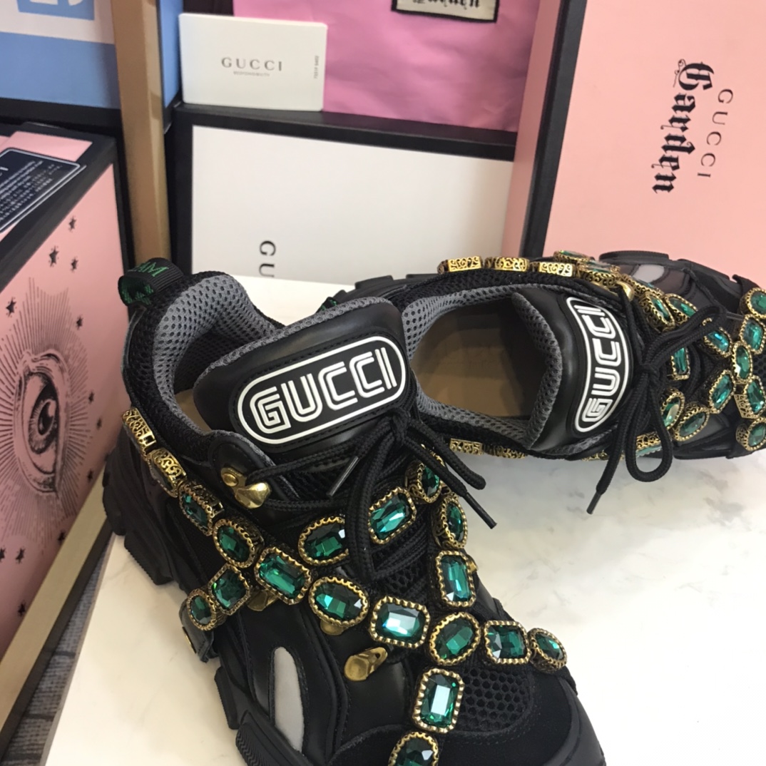 Gucci Logo Sneaker - DesignerGu