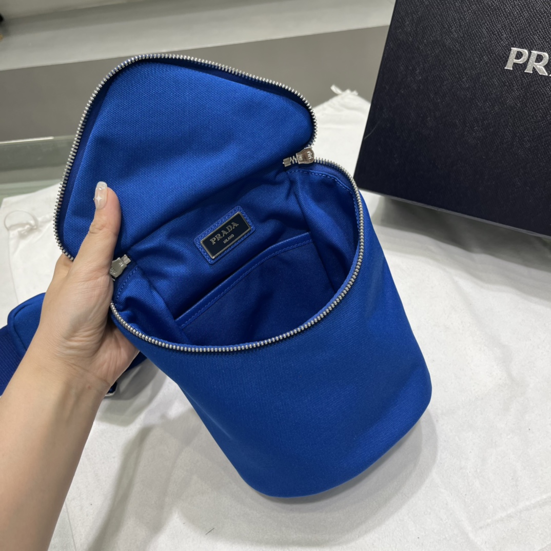 Prada Canvas Shoulder Bag(21-15-15cm)   2VH147 - DesignerGu