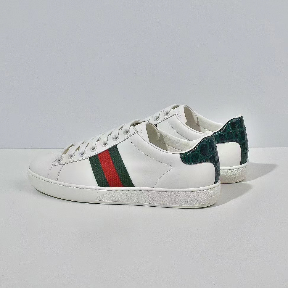 Gucci Logo Sneaker - DesignerGu