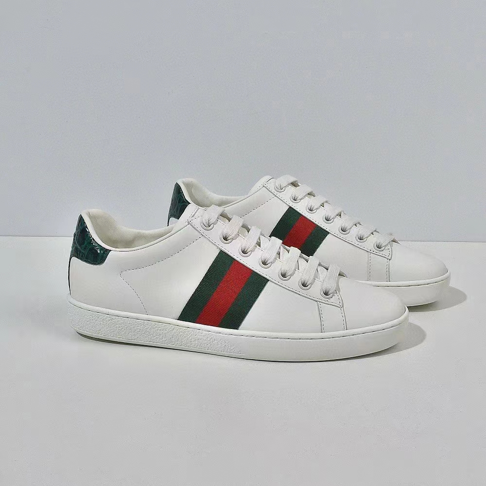 Gucci Logo Sneaker - DesignerGu