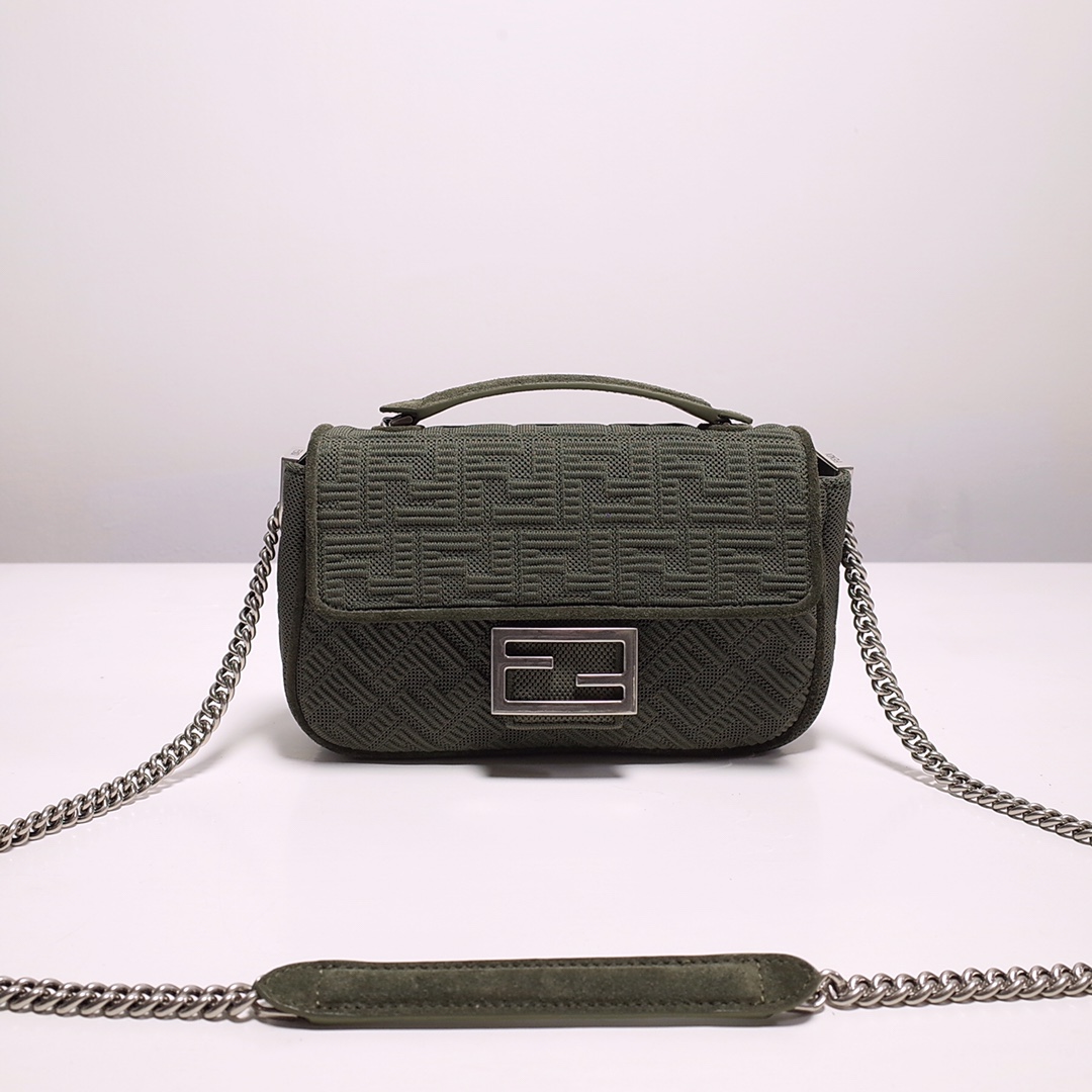 Fendi Iconic Medium Baguette Bag With Chain  (24-14.5-7CM)   8BR793 - DesignerGu