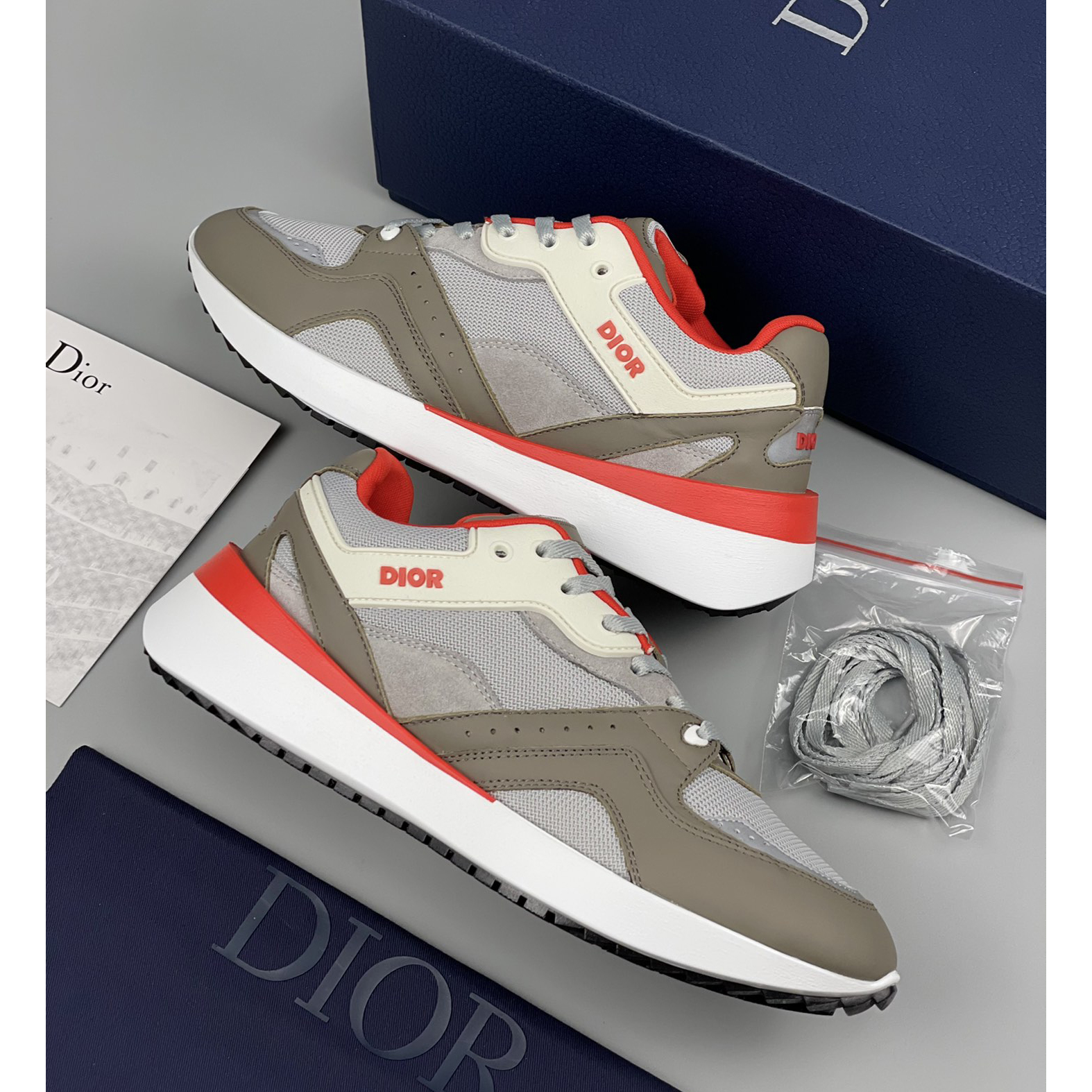 Dior B29  Sneaker - DesignerGu