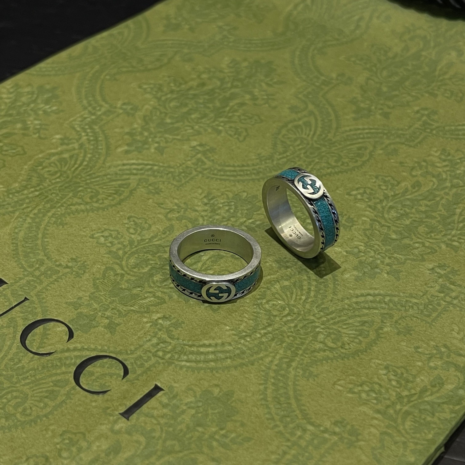 Gucci Ring with Interlocking G - DesignerGu