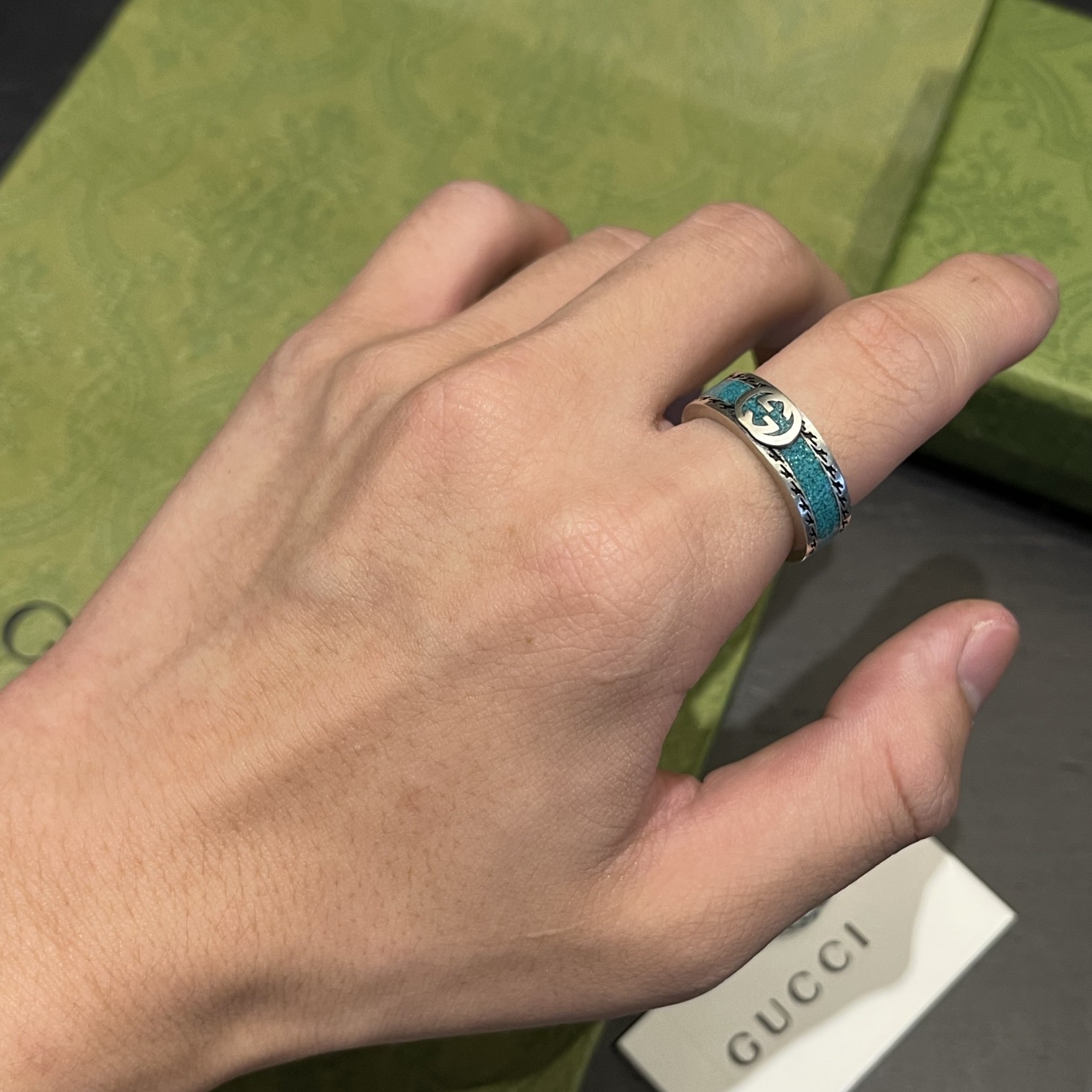 Gucci Ring with Interlocking G - DesignerGu