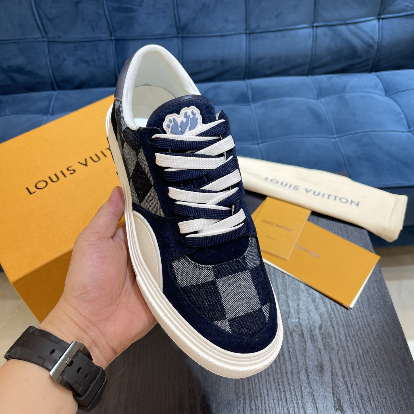 Louis Vuitton LV Ollie Sneaker      - DesignerGu