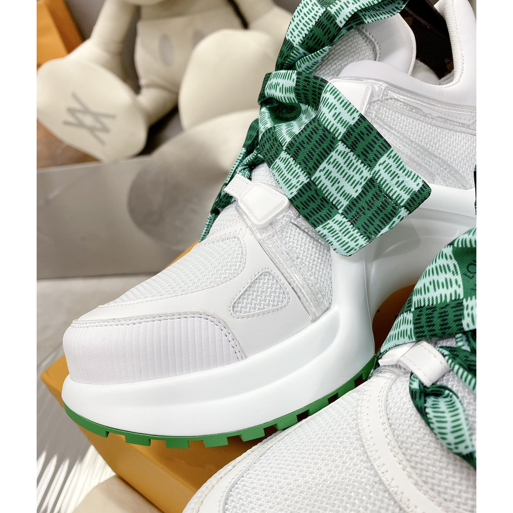 Louis Vuitton LV Archlight Sneaker - DesignerGu