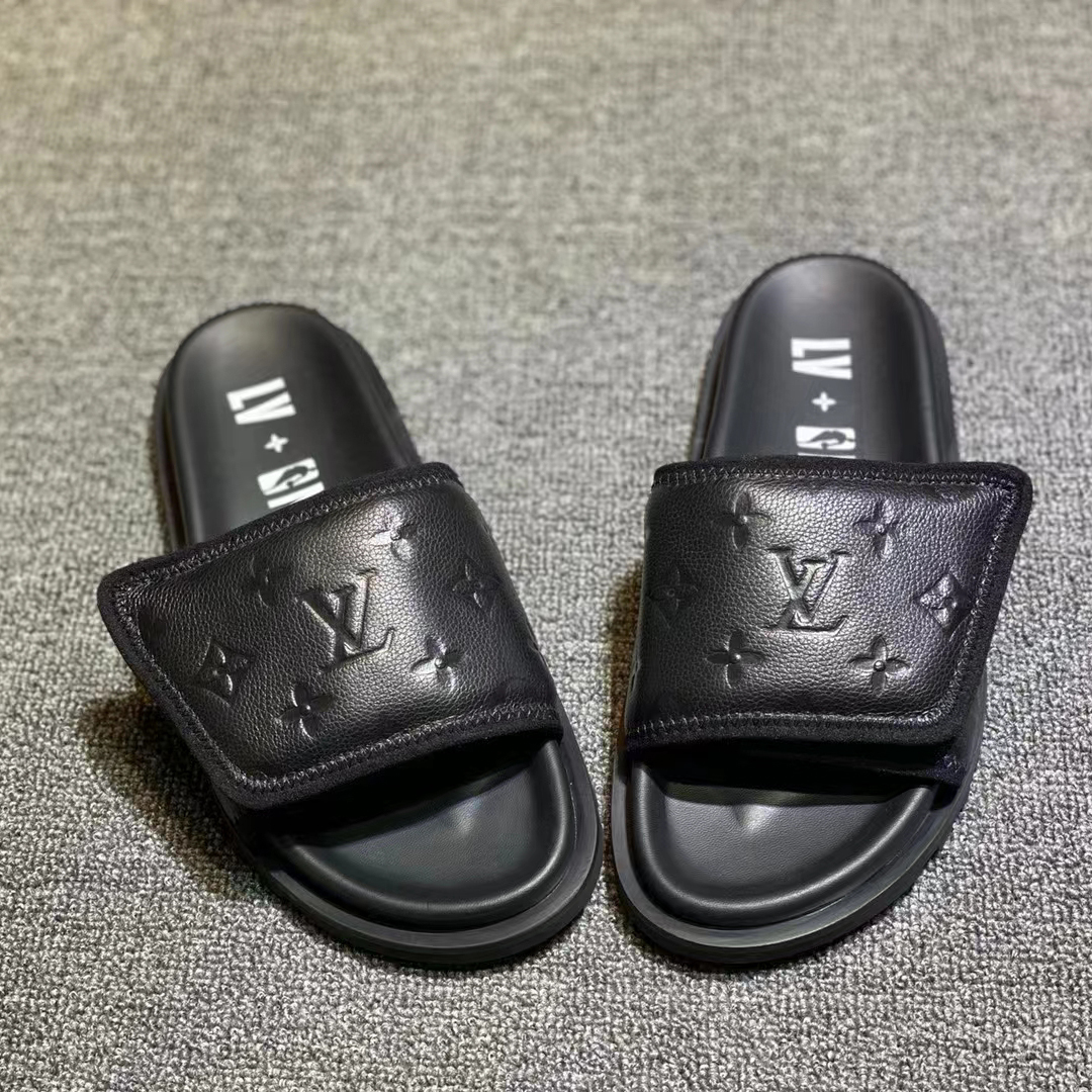 Louis Vuitton Pool Pillow Comfort Mules - DesignerGu