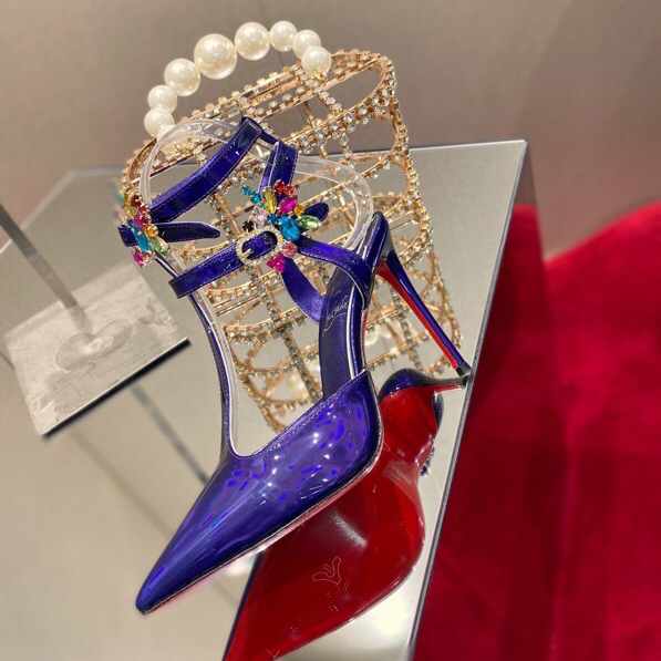 Christian Louboutin Maravilla Pump - DesignerGu