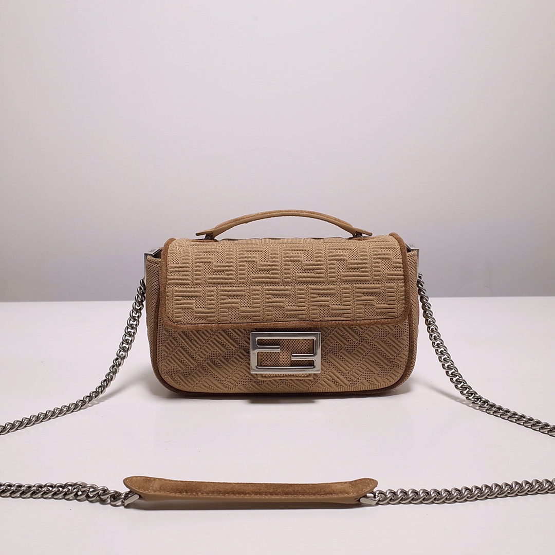 Fendi Iconic Medium Baguette Bag With Chain  (24-14.5-7CM)   8BR793 - DesignerGu