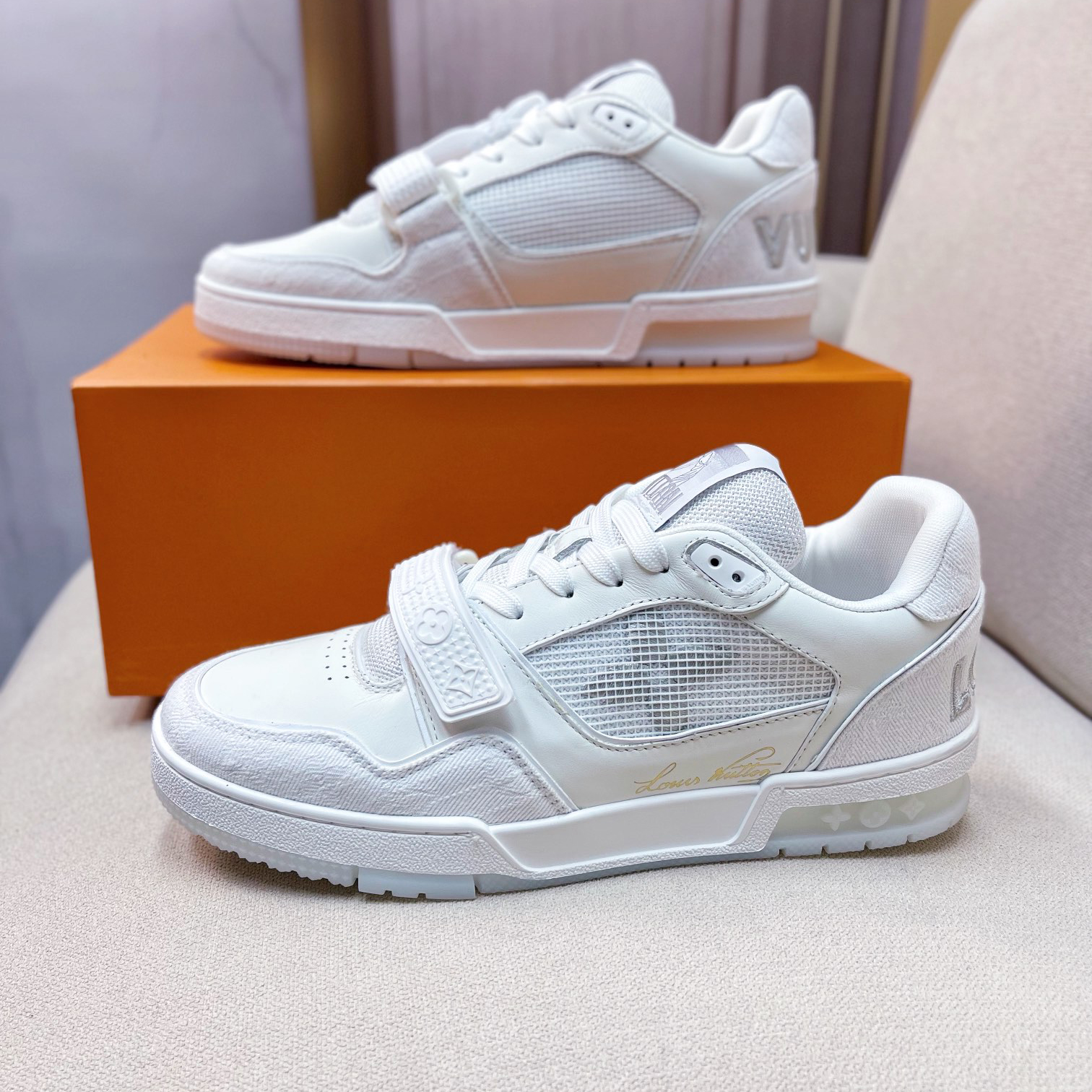 Louis Vuitton Trainer Sneaker(Upon UK Size) - DesignerGu